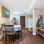Tranquil Unit In Vancouver\'S Vibrant Neighborhood